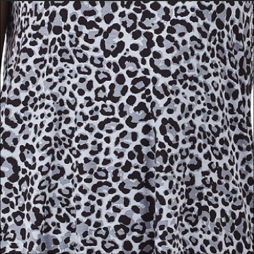 🦋 LAST ONE!!! 🦋 Super Soft Leopard Print Tank - Picture 2 of 2